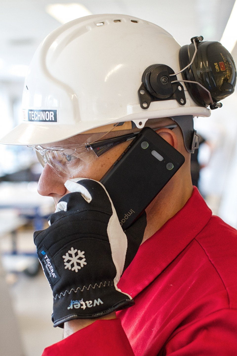 Intrinsically Safe Cell Phone talking in an explosion proof area
